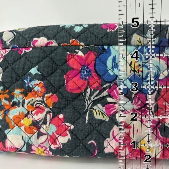 Vera Bradley Quilted Shoulder Tote Handbag Zip Top Gray Pretty Posies Pattern - Picture 13 of 14